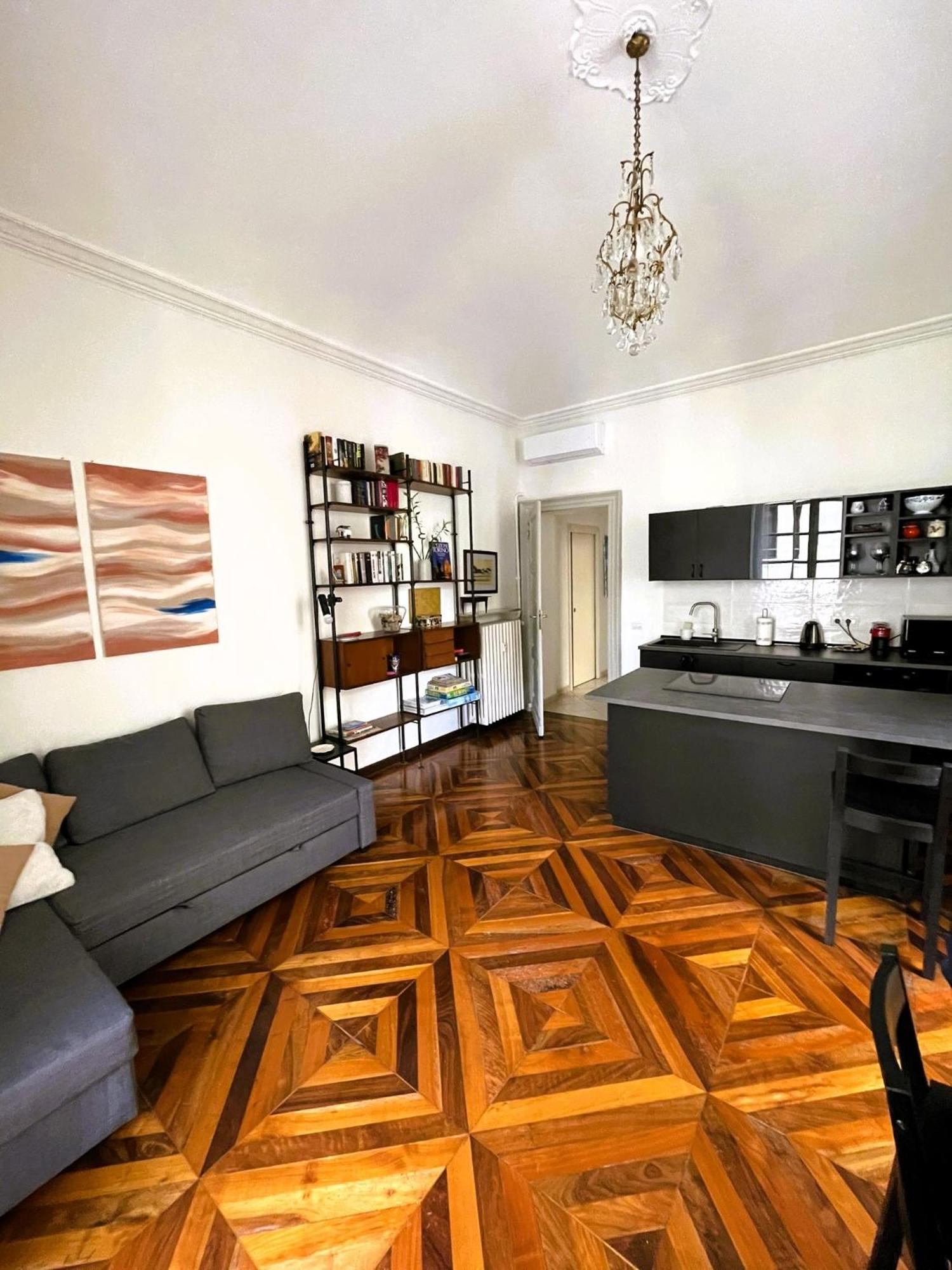 Emozione Torino - Affascinante, Silenzioso, In Palazzo D'Epoca Pressi Piazza Solferino Apartment ภายนอก รูปภาพ